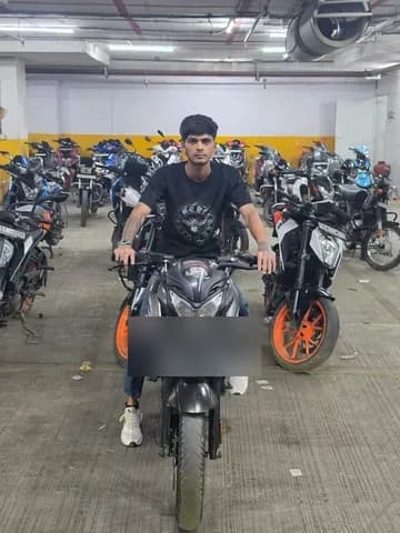 Zoop customer with their two-wheeler