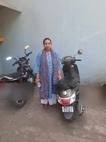 Zoop customer with their two-wheeler