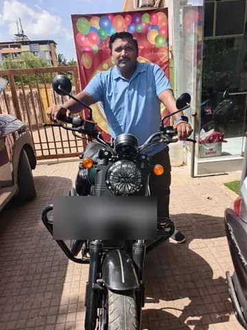 Zoop customer with their two-wheeler