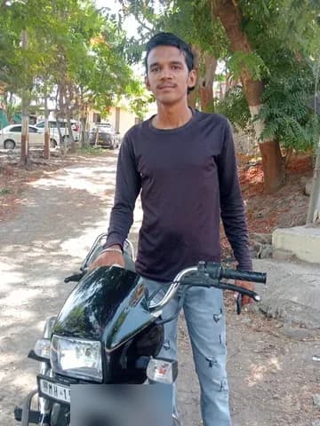 Zoop customer with their two-wheeler