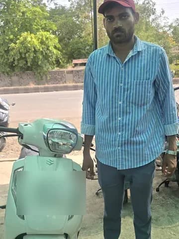 Zoop customer with their two-wheeler